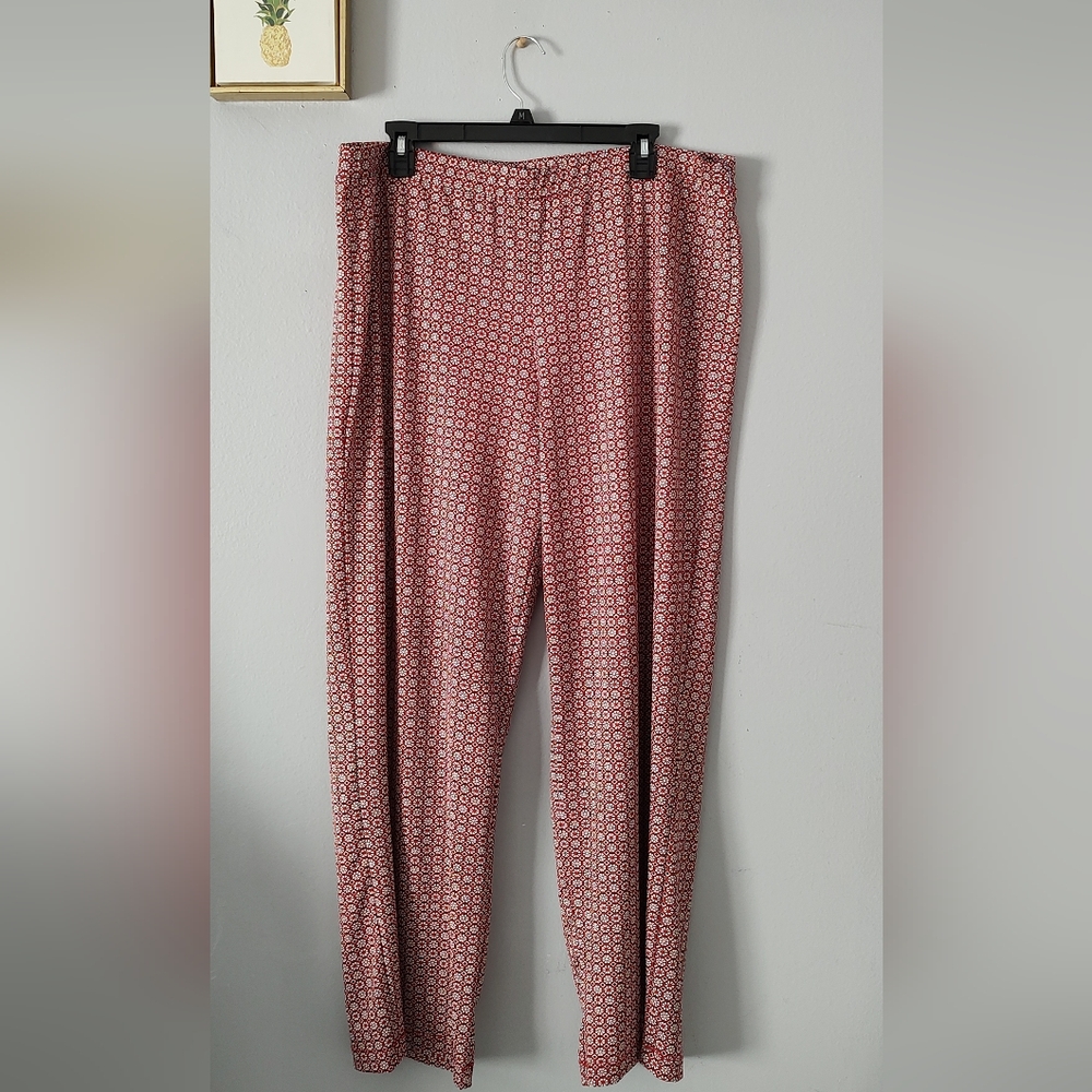 Courtenay Stretch Pants Women Size 1X Color Red Geometric Super Comfortable